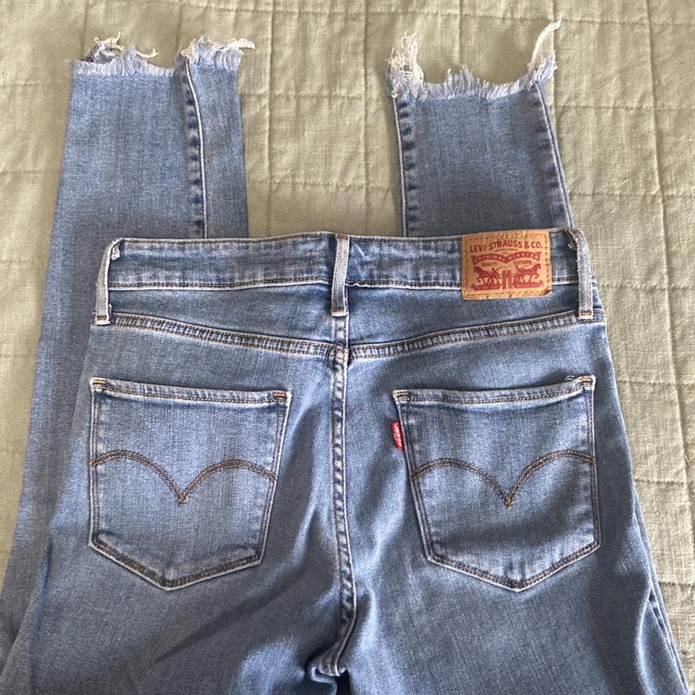 Levi's Women's High Rise Jeans - Light Blue